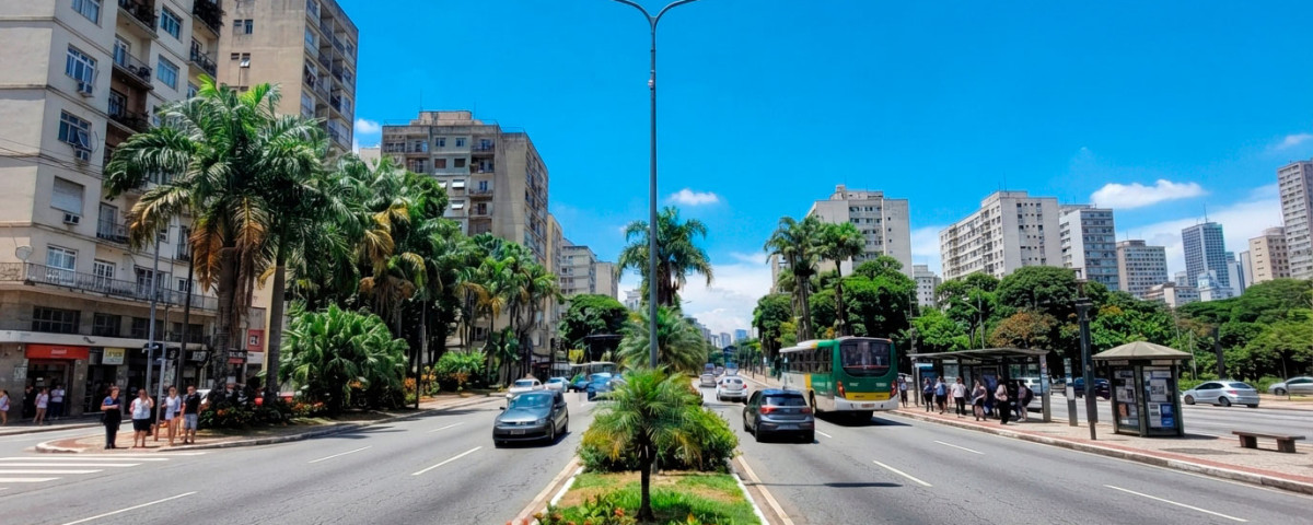 Qual a Distância Ideal entre Postes Retos